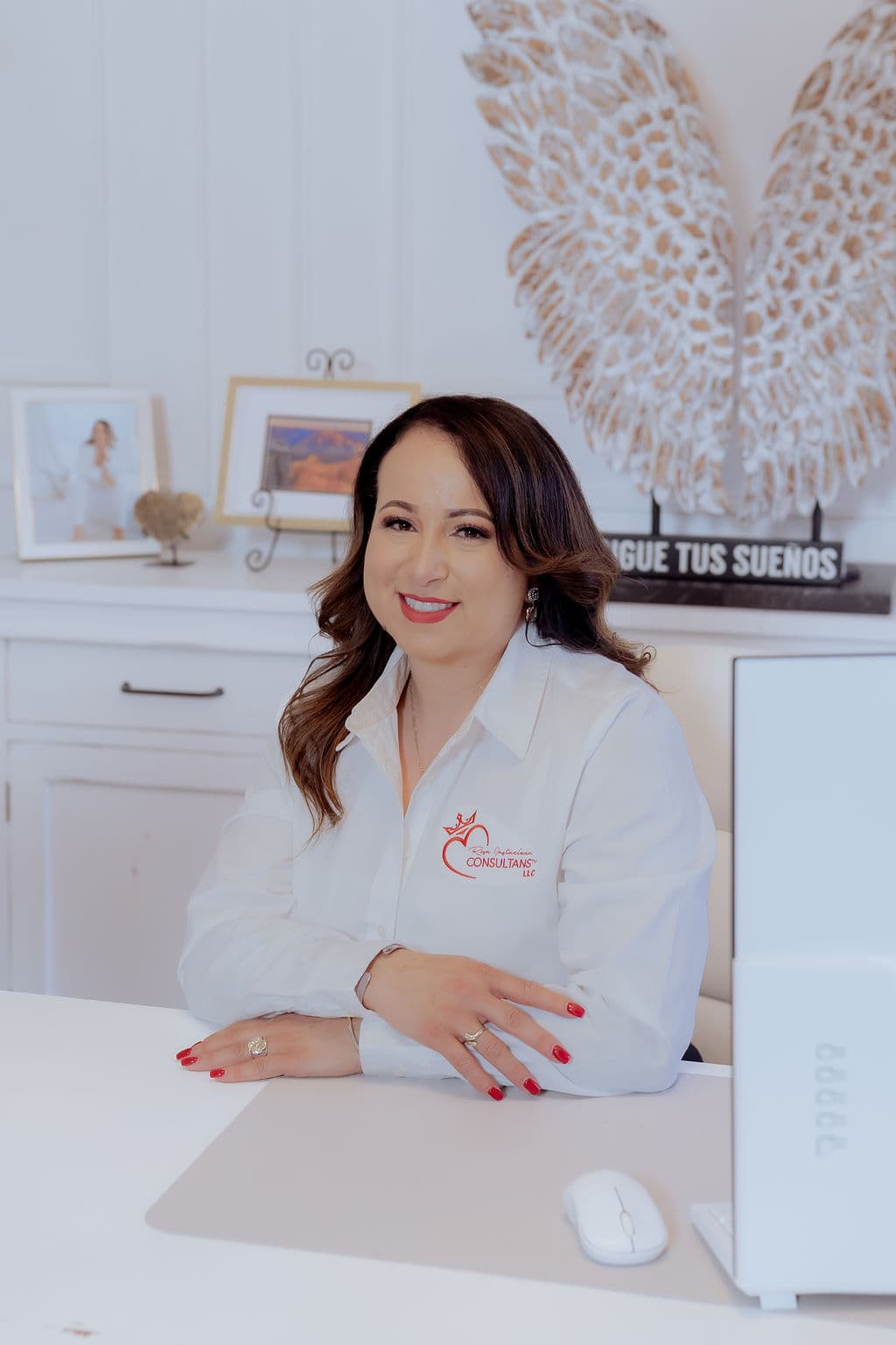 Rosa InstaClean — book your East Valley home cleaning
